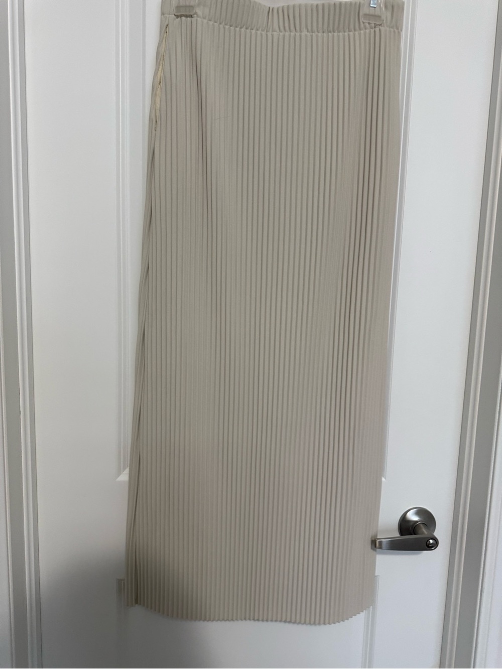 Aritzia Babaton Jude Skirt